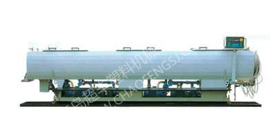 真空定徑機(jī)、牽引裝置、切割裝置